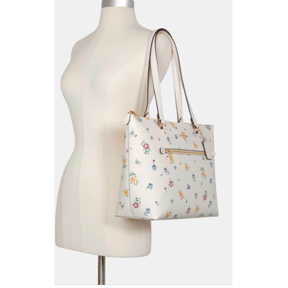 Coach Gallery Tote & Bag Charm With Wild Meadow Print - Picture 8 of 15